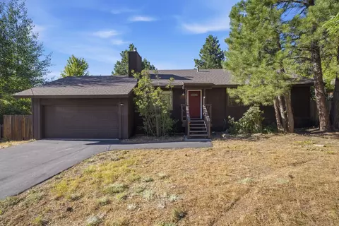 10718 Manchester Dr, Truckee, CA 96161