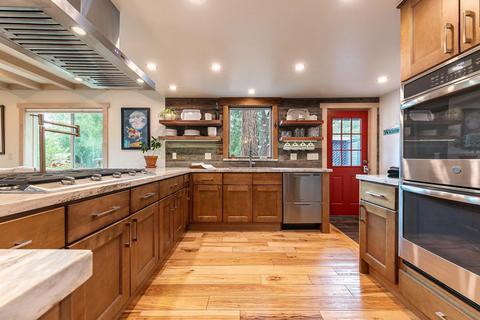 Kitchen - 15744 Archery Vw, Truckee, CA 96161 photo 1 of 3
