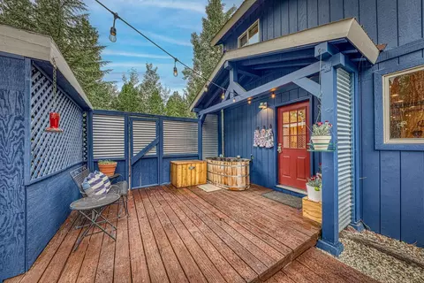 Exterior - 15744 Archery Vw, Truckee, CA 96161 photo 3 of 5