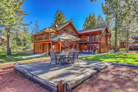 13165 Pinnacle Loop, Truckee, CA 96161 photo 1
