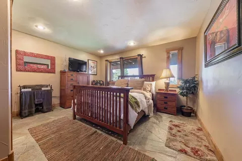 13165 Pinnacle Loop, Truckee, CA 96161 photo 20