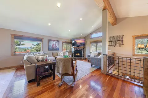 13165 Pinnacle Loop, Truckee, CA 96161 photo 5
