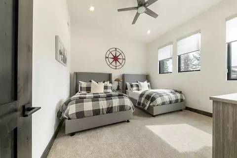 Bedroom - 10209 Modane Pl, Truckee, CA 96161 photo 4 of 4