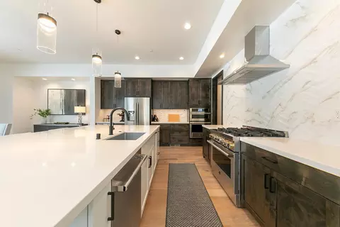 Kitchen - 10209 Modane Pl, Truckee, CA 96161 photo 2 of 4