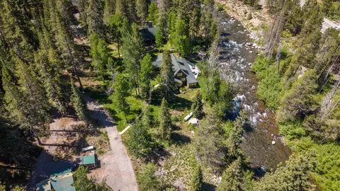 3090 River Rd, Olympic Valley, CA 96146
