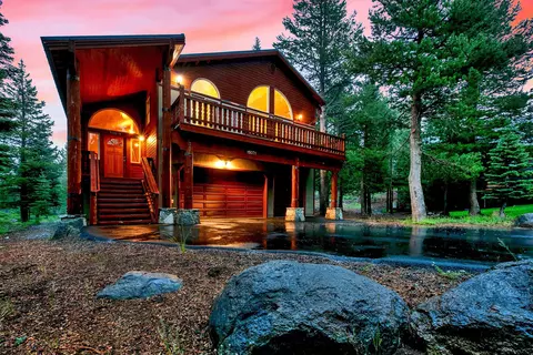 15071 Skislope Way, Truckee, CA 96161