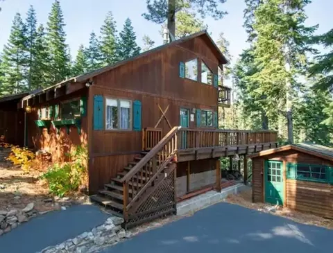 620 N Ridge Rd, Carnelian Bay, CA 96140