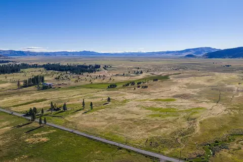 22440 State Highway 89, Calpine, CA 96124 photo 19