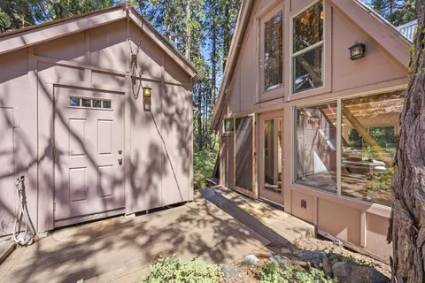 Exterior - 665 Fork Pl, Soda Springs, CA 95715 photo 2 of 5