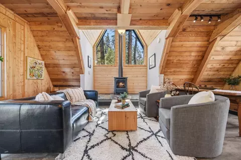 665 Fork Pl, Soda Springs, CA 95715