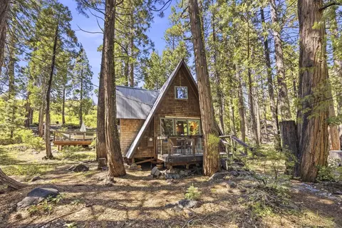 Exterior - 665 Fork Pl, Soda Springs, CA 95715 photo 1 of 5
