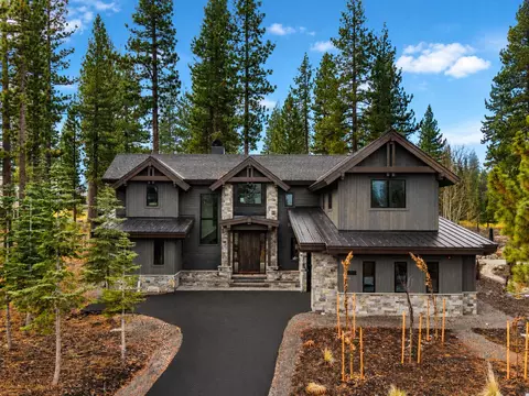 9400 Heartwood Dr, Truckee, CA 96161