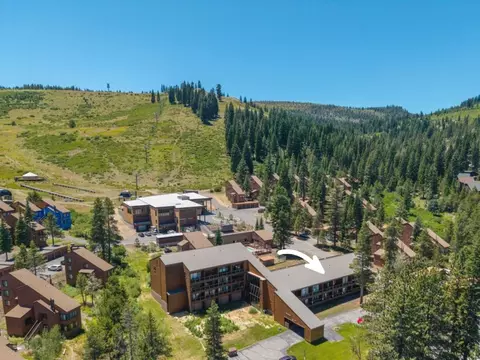 11589 Snowpeak Way # 225, Truckee, CA 96161