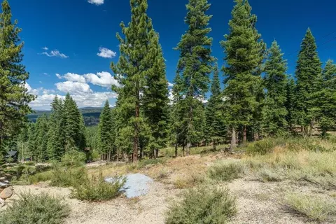 2209 Silver Fox Ct, Truckee, CA 96161 photo 5