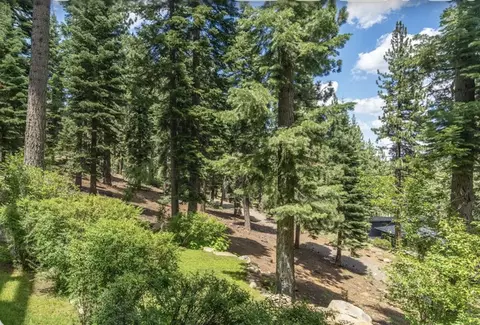 2209 Silver Fox Ct, Truckee, CA 96161 photo 4