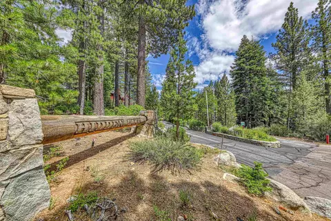 202 Hidden Lake Loop, Olympic Valley, CA 96146 photo 2