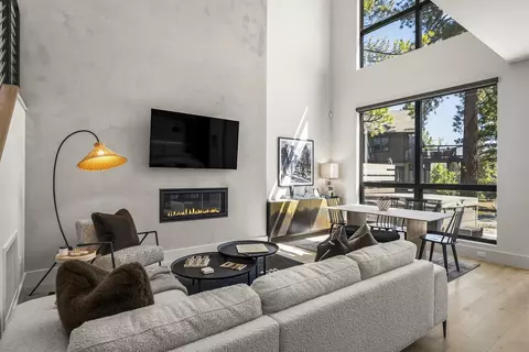 10131 Jakes Way, Truckee, CA 96161