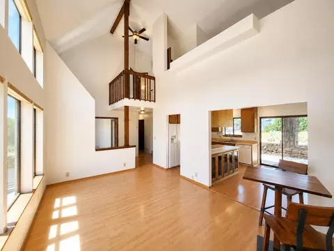 Living - 725 Roundup Dr, Loyalton, CA 96118 photo 3 of 6