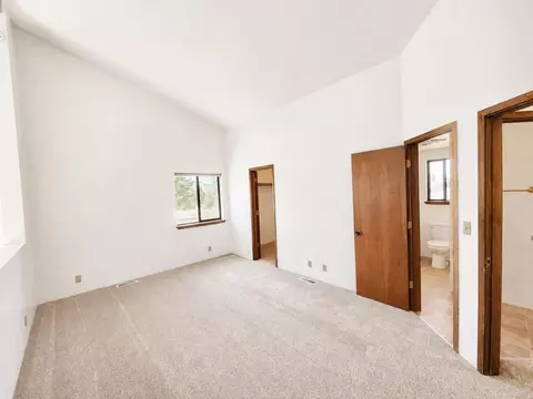Bedroom - 725 Roundup Dr, Loyalton, CA 96118 photo 1 of 3