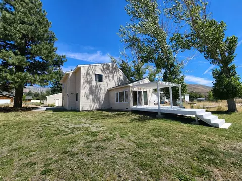 Exterior - 725 Roundup Dr, Loyalton, CA 96118 photo 5 of 6