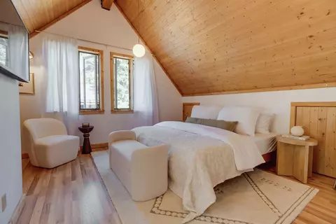 Bedroom - 1191 Snow Crest Rd, Alpine Meadows, CA 96146 photo 3 of 4