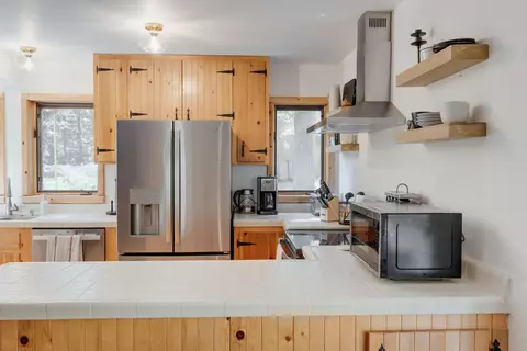 Kitchen - 1191 Snow Crest Rd, Alpine Meadows, CA 96146 photo 3 of 3