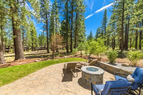 Exterior - 11621 Bottcher Loop, Truckee, CA 96161 photo 8 of 9