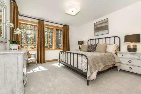 Bedroom - 11621 Bottcher Loop, Truckee, CA 96161 photo 3 of 3
