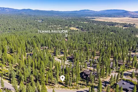 8219 Fallen Leaf Way, Truckee, CA 96161 photo 2