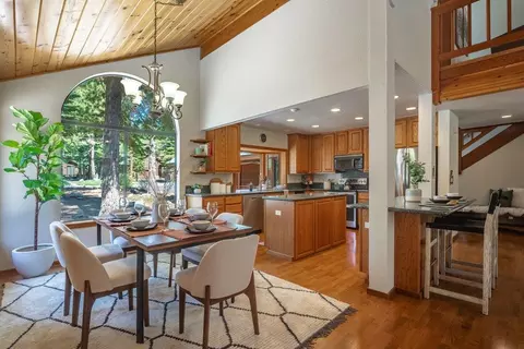 Dining - 13050 Skiview Loop, Truckee, CA 96161 photo 2 of 3