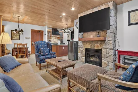 1985 Olympic Valley Rd # 2-216, Olympic Valley, CA 96146