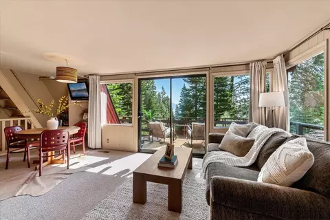 3735 N Lake Blvd, Carnelian Bay, CA 96140