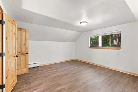Bedroom - 10595 Codogan St, Truckee, CA 96161 photo 7 of 8