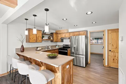 Kitchen - 10595 Codogan St, Truckee, CA 96161 photo 1 of 2