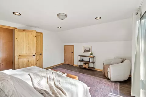 Bedroom - 10595 Codogan St, Truckee, CA 96161 photo 2 of 8