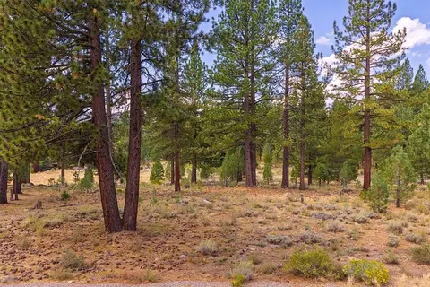 550 Stewart Mckay, Truckee, CA 96161