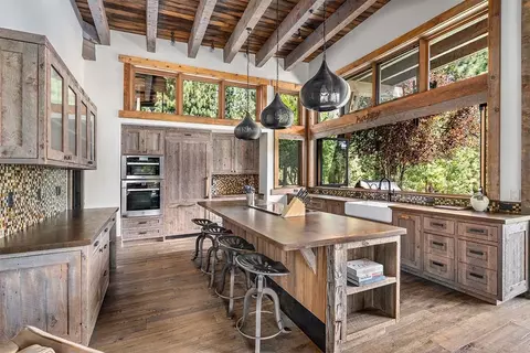 Kitchen - 8408 Jake Teeter, Truckee, CA 96161 photo 2 of 2