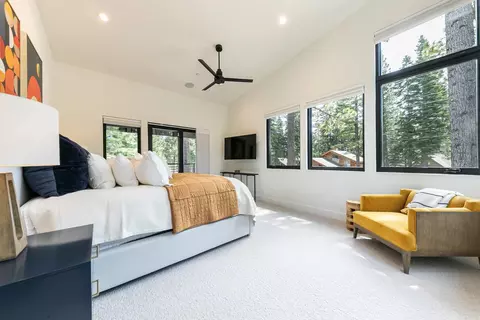 Bedroom - 12766 Skiview Loop, Truckee, CA 96161 photo 5 of 5