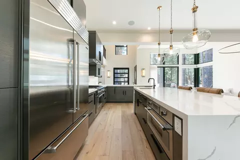 Kitchen - 12766 Skiview Loop, Truckee, CA 96161 photo 2 of 2