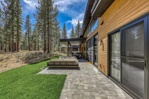 11111 Henness Rd, Truckee, CA 96161 photo 18