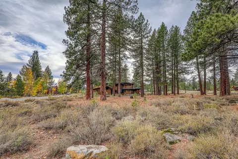 13058 Lookout Loop, Truckee, CA 96161 photo 4