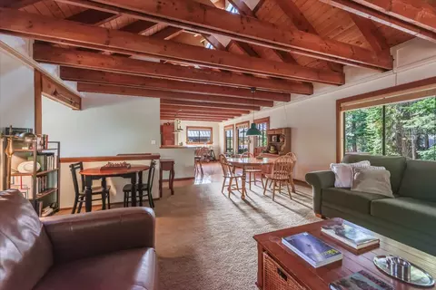 Living - 13753 Skiview Loop, Truckee, CA 96161 photo 3 of 3