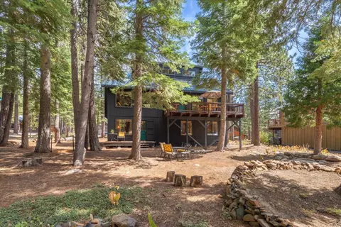 Exterior - 13753 Skiview Loop, Truckee, CA 96161 photo 5 of 8