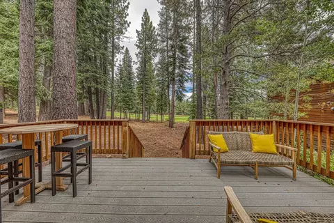 Exterior - 14062 Skiview Loop, Truckee, CA 96161 photo 4 of 5