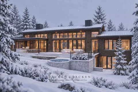 9186 Tarn Cir, Truckee, CA 96161