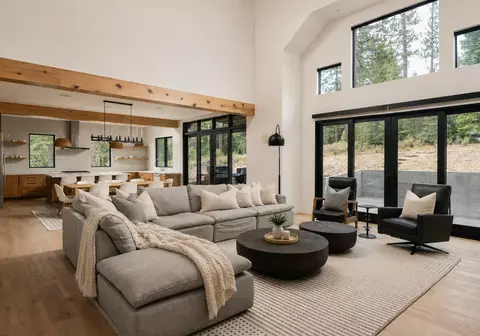 Living - 10637 Carson Range Rd, Truckee, CA 96161 photo 1 of 2