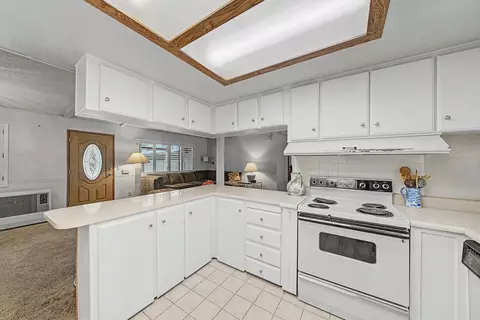 Kitchen - 37 Klamath Trl, Graeagle, CA 96103 photo 2 of 3