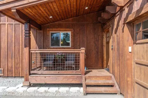 Exterior - 16138 Lance Dr, Truckee, CA 96161 photo 2 of 9
