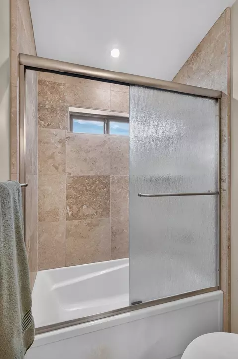 Bath - 16138 Lance Dr, Truckee, CA 96161 photo 3 of 4