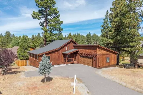 Exterior - 16138 Lance Dr, Truckee, CA 96161 photo 3 of 9